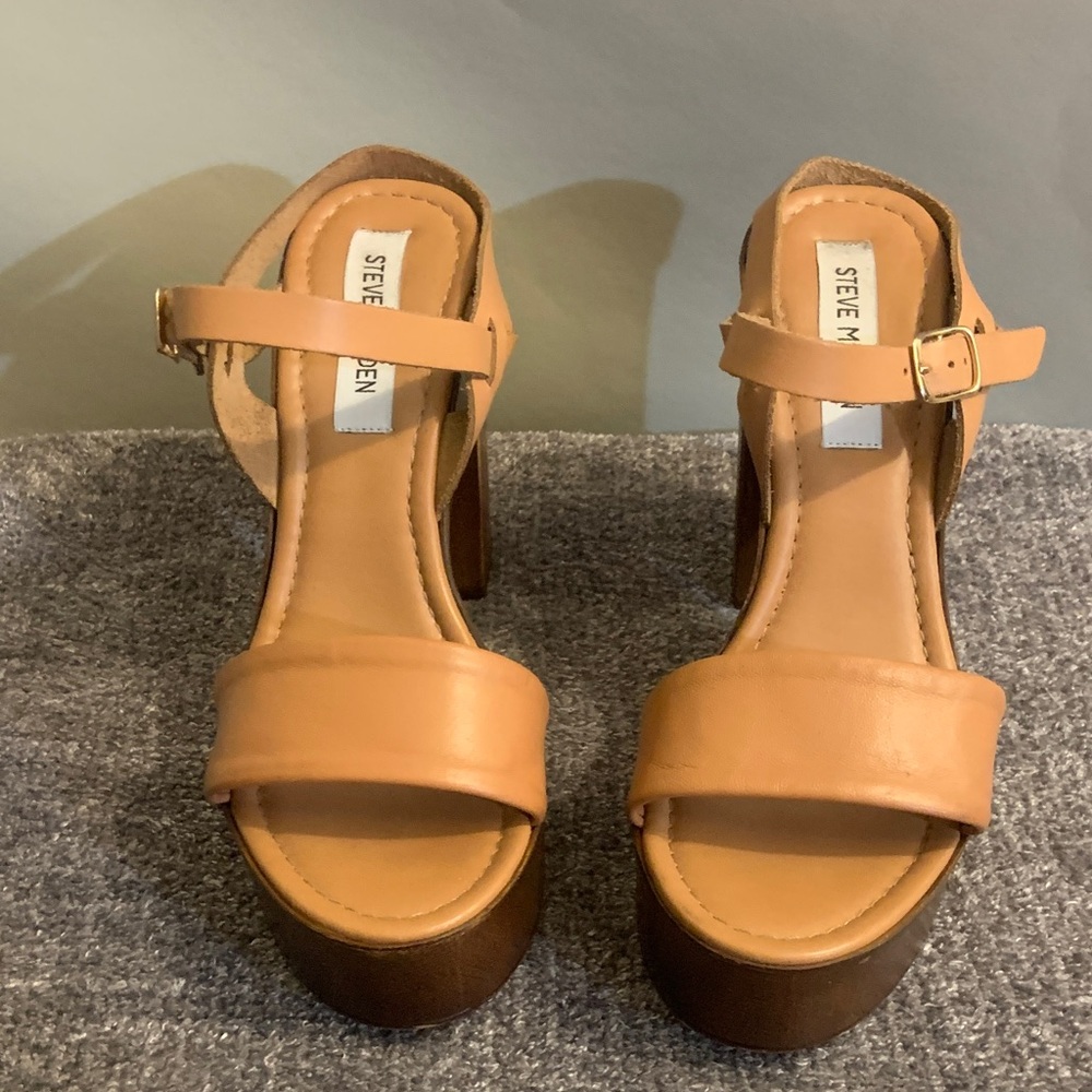 Steve Madden Tan Leather Platform Sandals